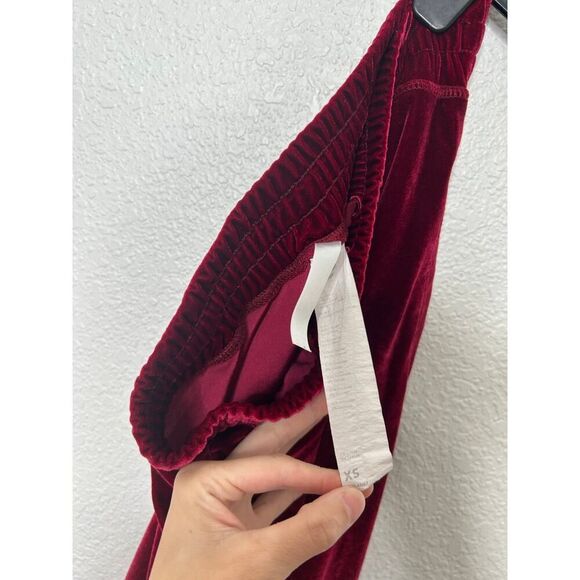 Womans Velvet Fabletics Joggers - Picture 4 of 5